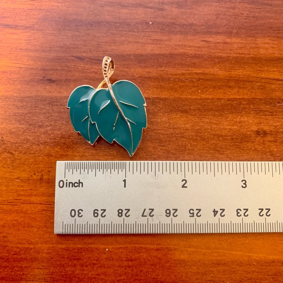 Vintage teal brooch - Picture 7 of 8